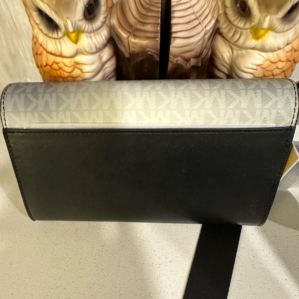 MK Jet Set crossbody NWT!!  black & Gray (retails $229) - Picture 6 of 11